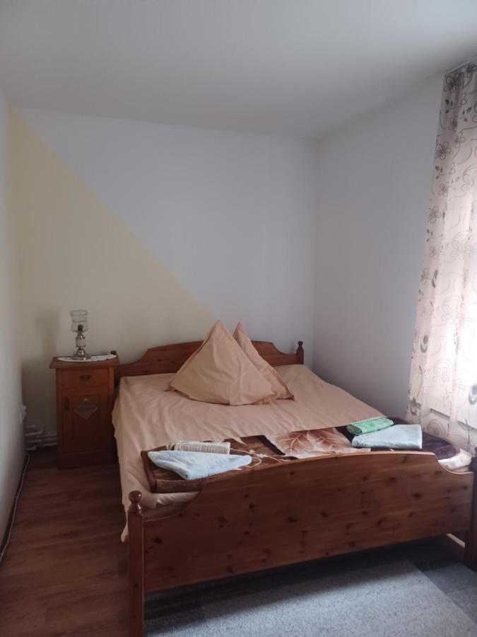 Casa Bucovina Dorna Candrenilor Ascutitele Exteriör bild